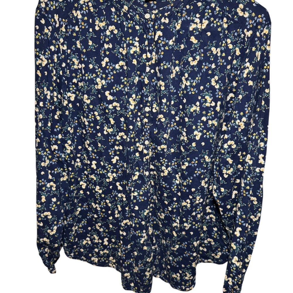 🌸 Medium Size Bundle – Old Navy Floral Blouse & LuLaRoe Swing Dress 🌸